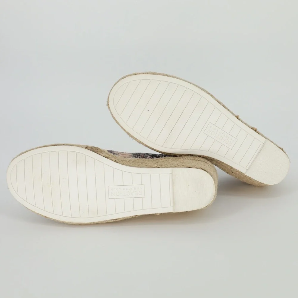 KENNETH COLE REACTION Clo A-Line‎ Wedge
